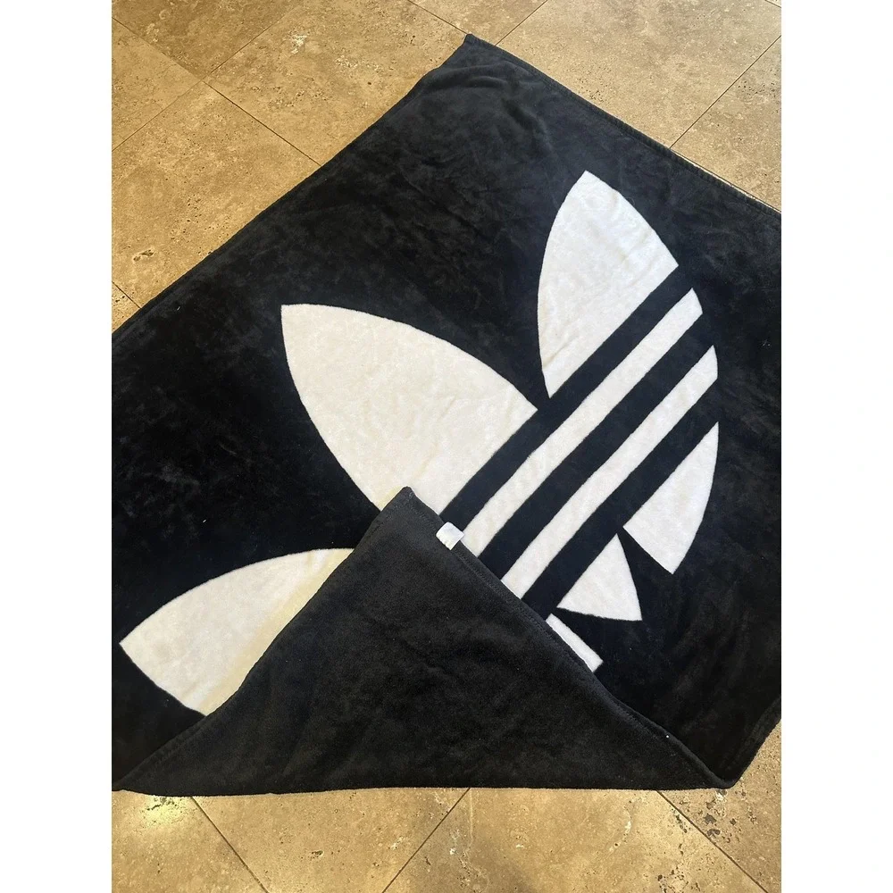 RARE‎ Adidas Trefoil Large Logo Fleece Blanket Black White Originals 60x48